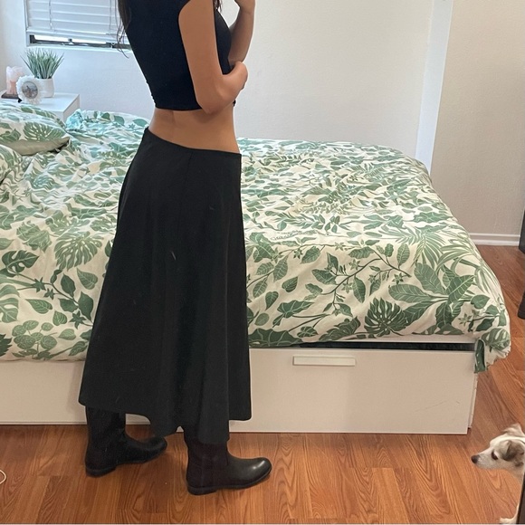 ❌GIVEN AWAY❌ Dark Gray Midi Skirt - Picture 3 of 5